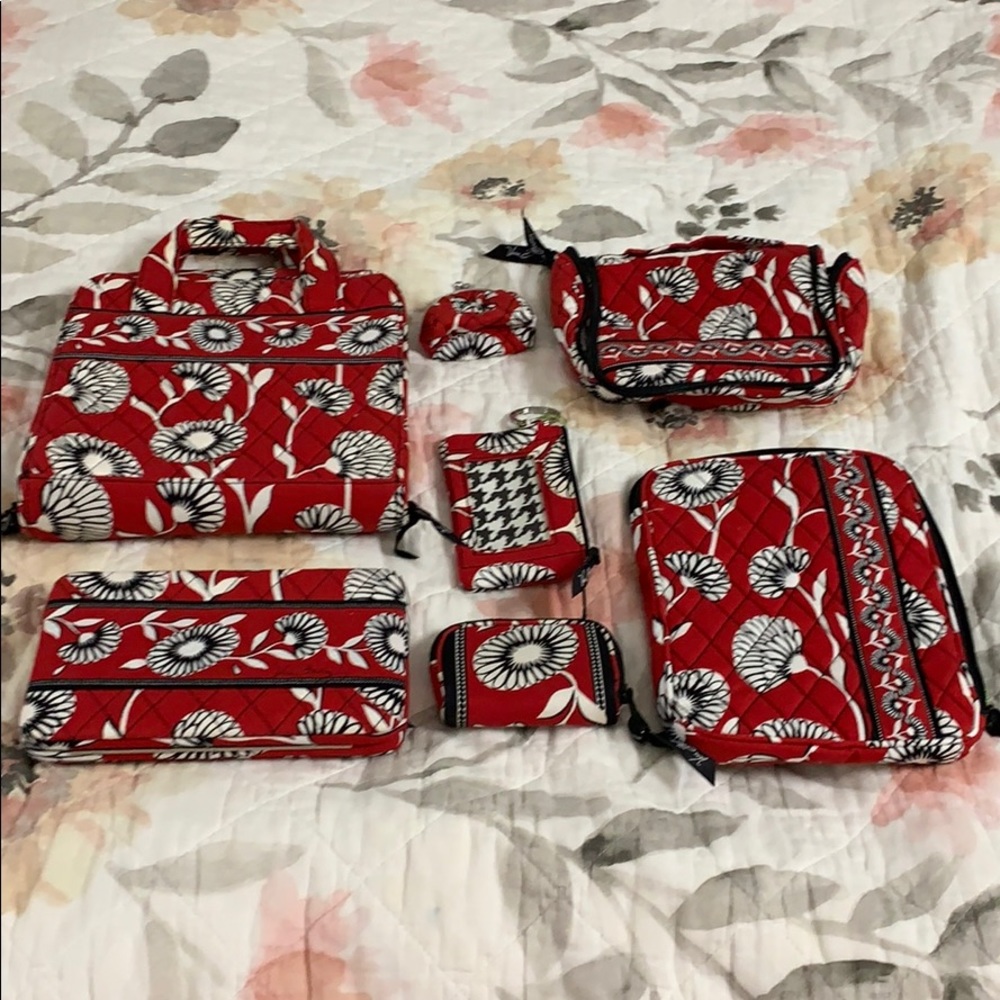 Vera Bradley Deco Daisy tech bundle